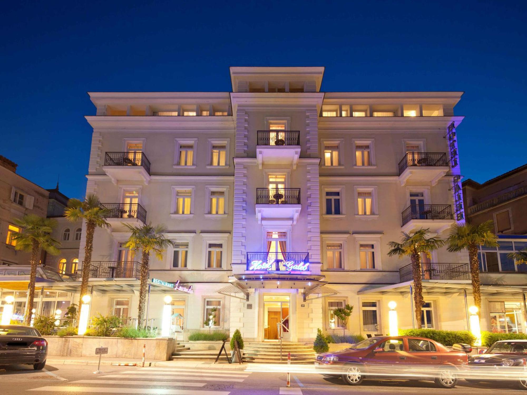 Hotel Galeb オパティヤ エクステリア 写真